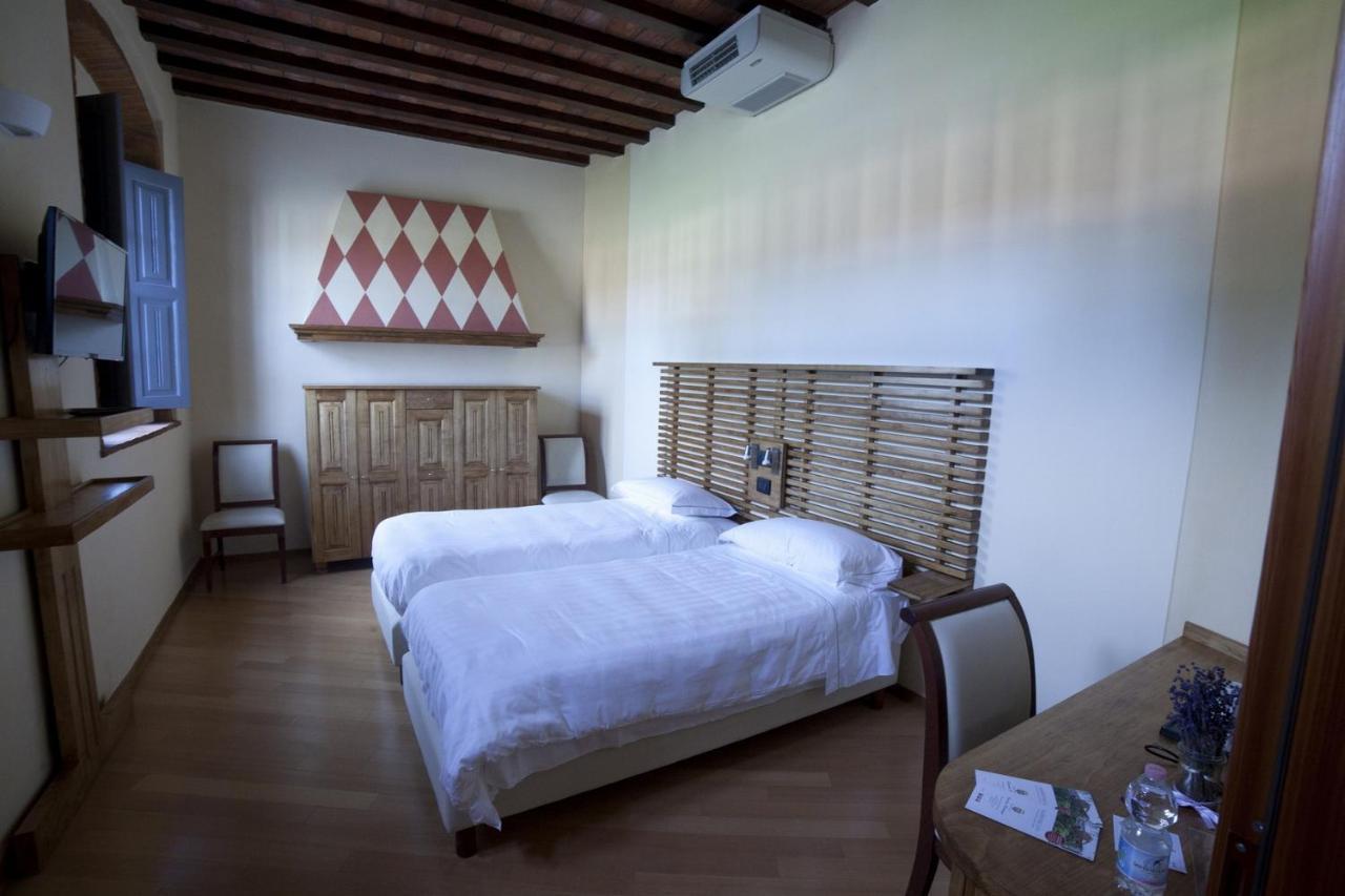 Agriturismo Cascina Farisengo Stagno Lombardo Luaran gambar