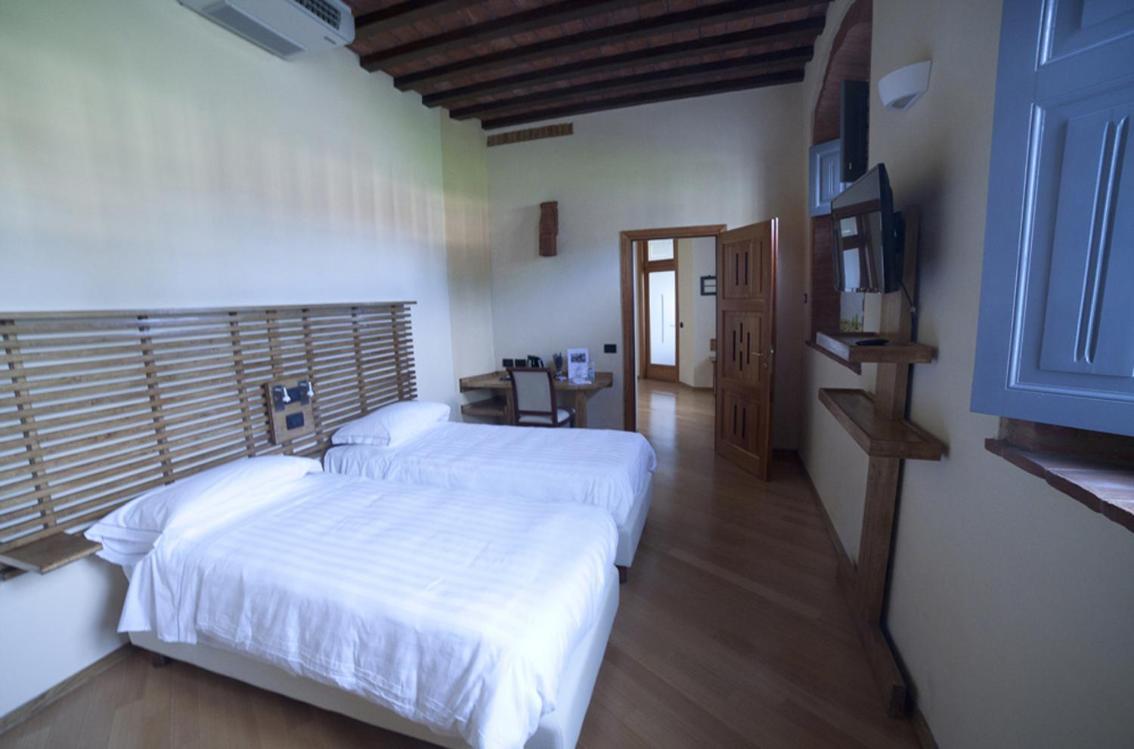 Agriturismo Cascina Farisengo Stagno Lombardo Luaran gambar