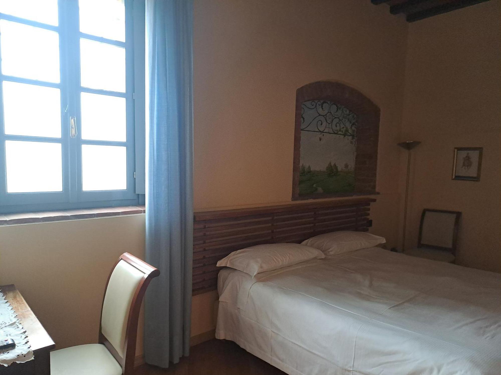 Agriturismo Cascina Farisengo Stagno Lombardo Luaran gambar