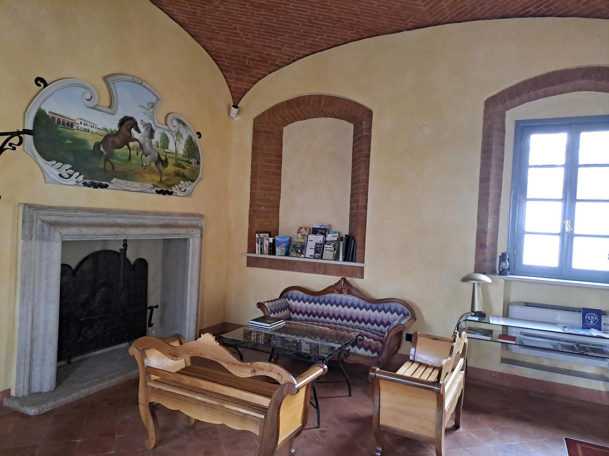 Agriturismo Cascina Farisengo Stagno Lombardo Luaran gambar