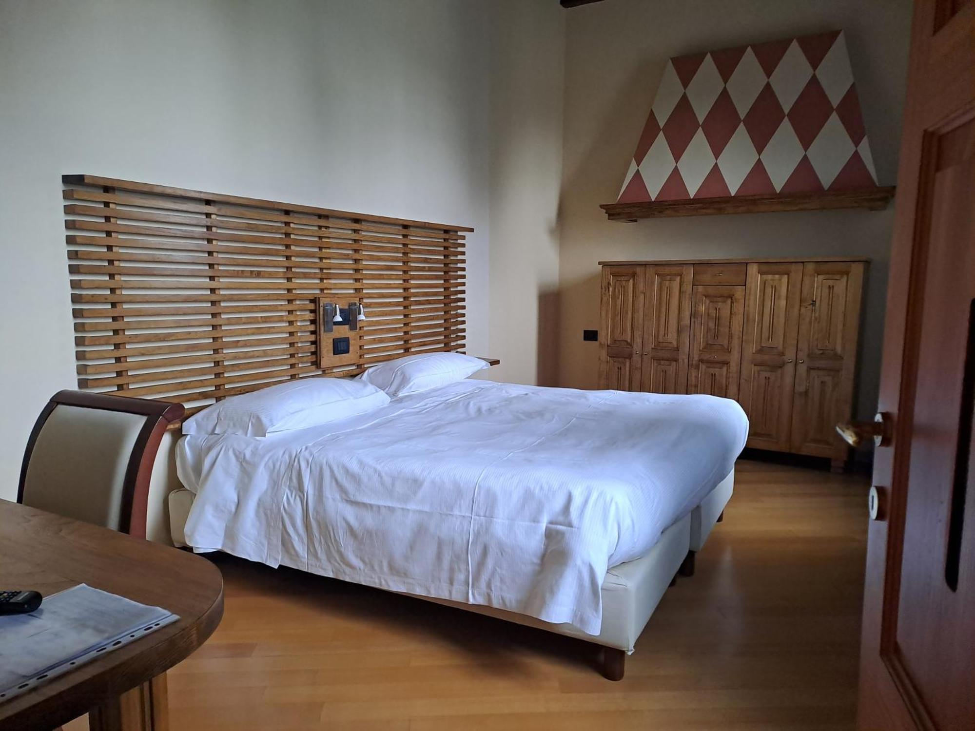 Agriturismo Cascina Farisengo Stagno Lombardo Luaran gambar